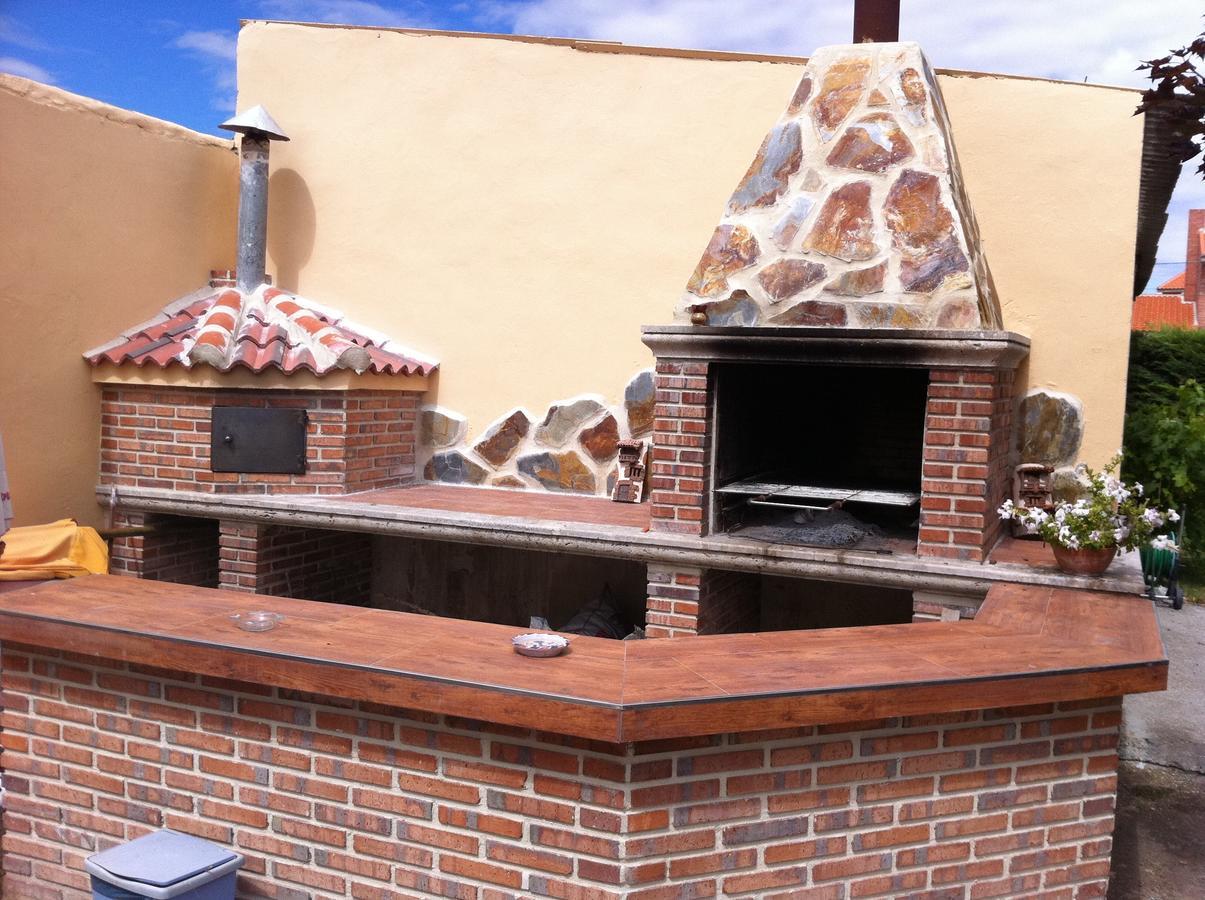 Hostal Carazo Torquemada Esterno foto